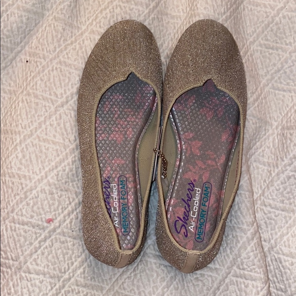 tan colored size 7 sparkly flats